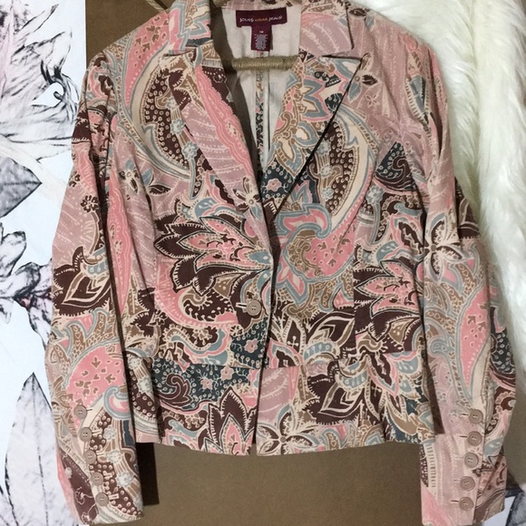 Jones Wear Jeans Jackets & Blazers - Beautiful Pink Paisley Velvet Crop Jacket Sz 16